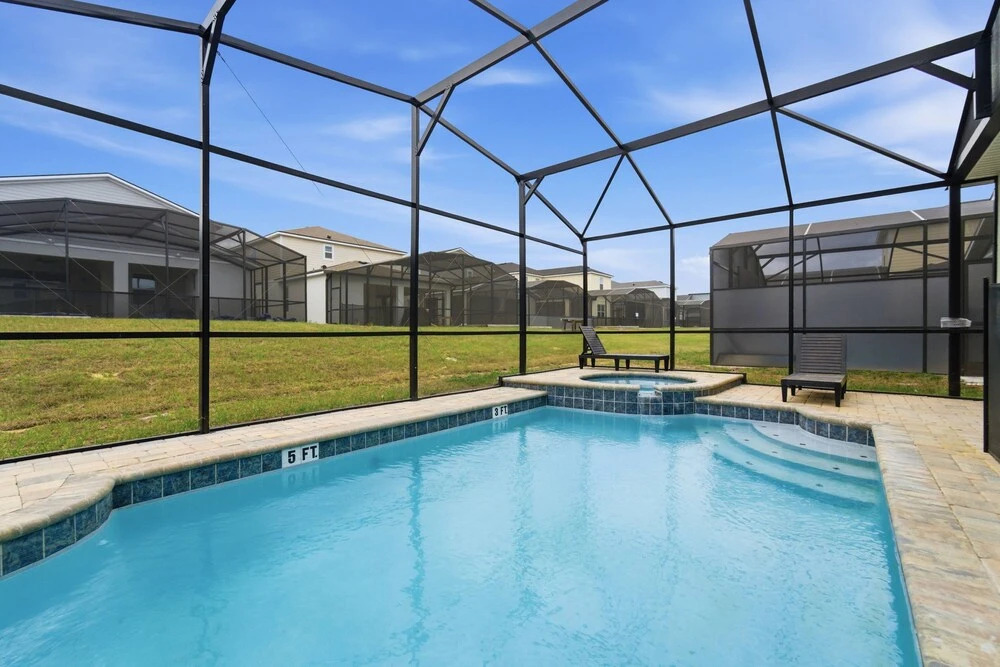 Luxury 7BR at Solara w Pool Cinema Game Room