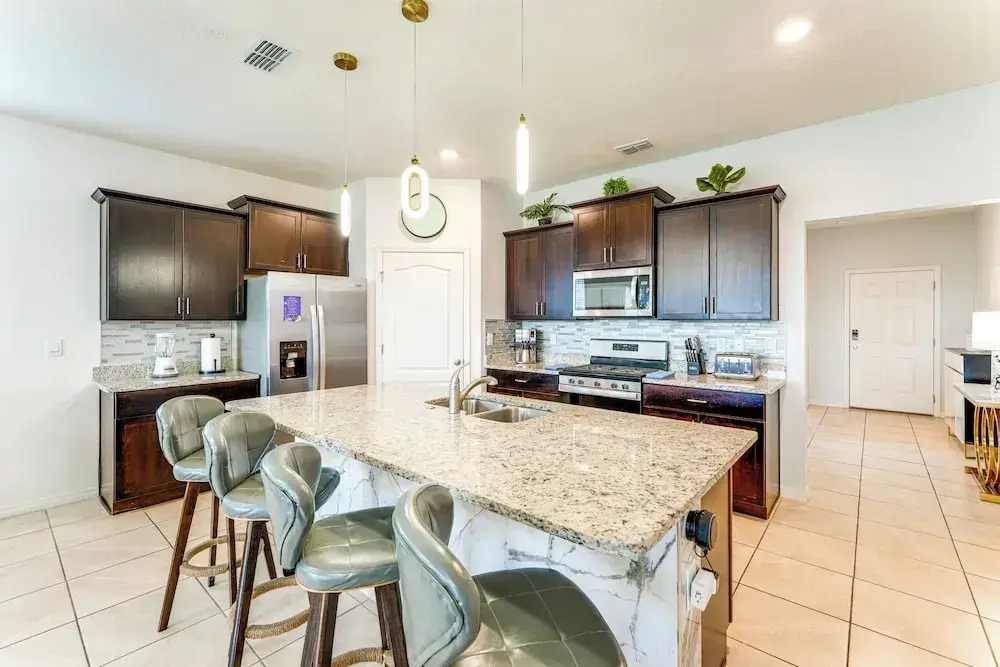 10 Mi to Disney World: Oasis w/ Resort Amenities!