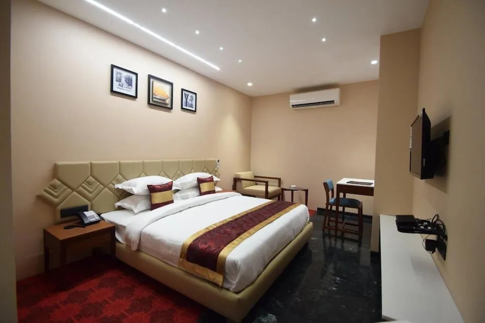 Rama Residency