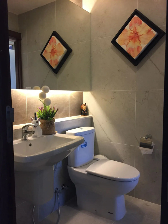 The Astra Luxury Suit condo