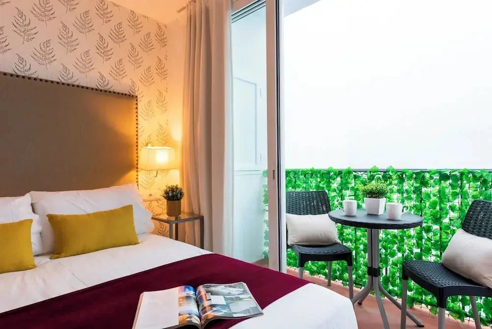 2 Bd Apartment in the Center of Seville Ba os III