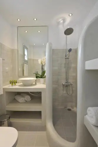 Romantica Suites