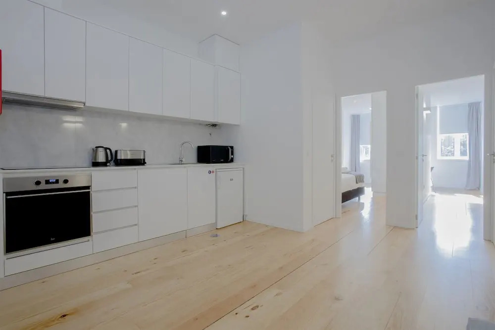 Bombarda Apartments by LovelyStay