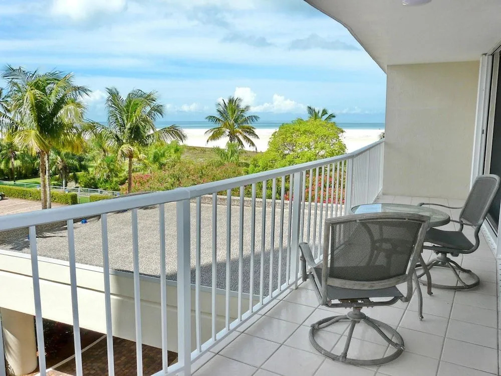 South Seas Tower 1-307