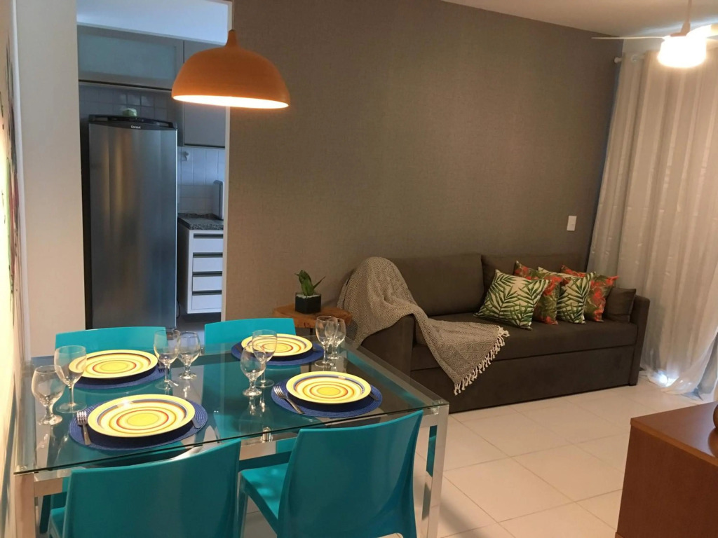Muro Alto Condomínio Clube - Flats completos para a família por Yolo