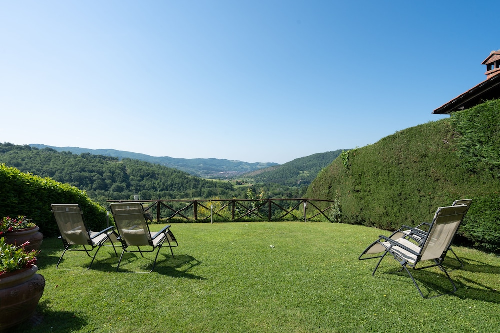 Villa Olivi Pool by Geco Vacation Rentals