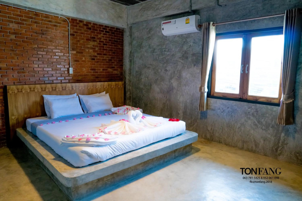Ton Fang Hotel