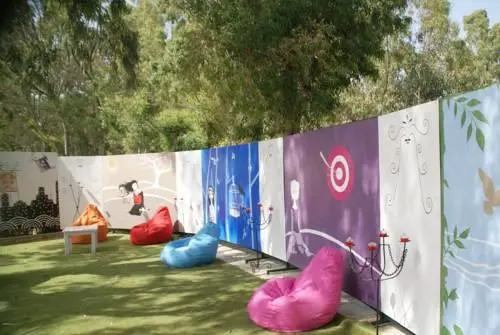 Erine Beach Club