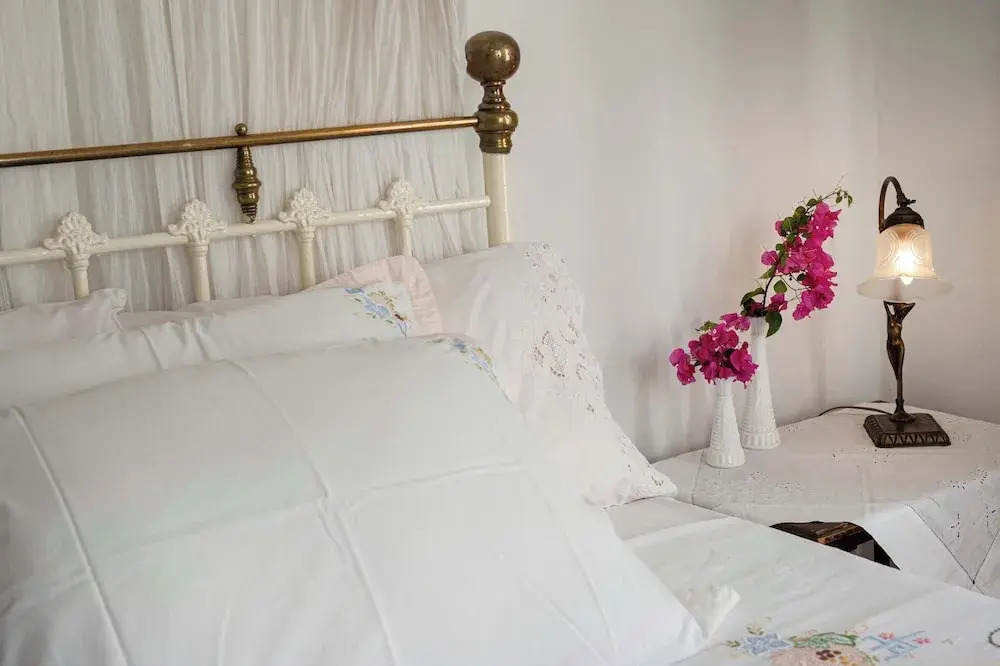Akanthos Poros Chic Seaside Retreat Built in 1904