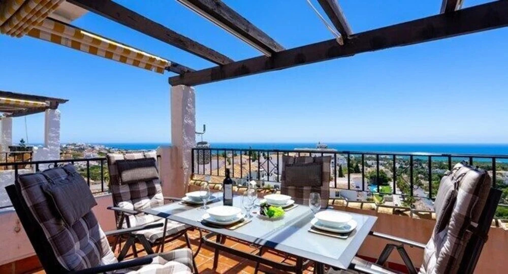 Fantastic Apart sea view and heated pool