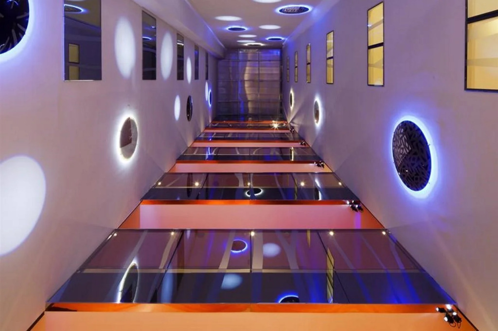 Ako Suite Hotel