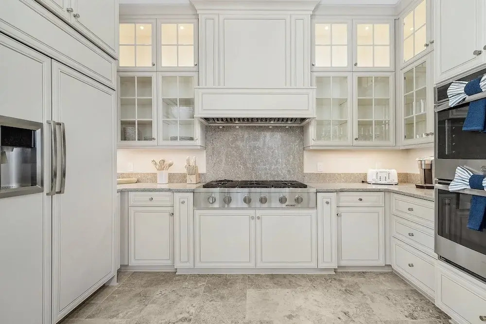 260 Coastal Luxe Retreat: 5bd/4.5ba, Pool & Spa, Water Views 5 Bedroom Home