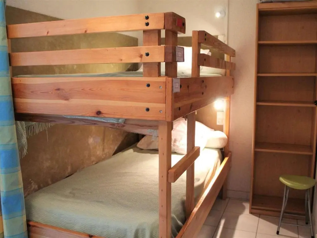 Appartement Vars, 1 pièce, 4 personnes - FR-1-330B-145