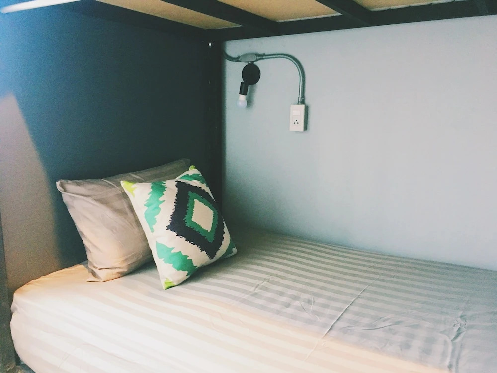 Shakira Hostel