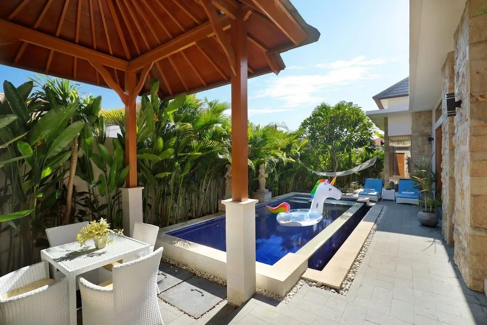 Holl Villa by Wildflower Group