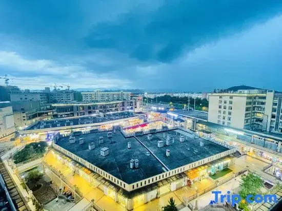 Qizai Xiaoshe Apartment (Guilin University Town)