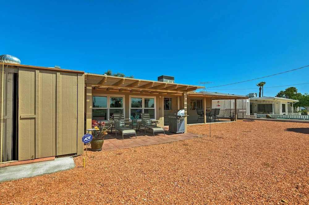 Upscale Sun City Home on South Golf Course