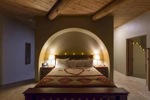 Casa La Vina Pokolbin - Romantic Villas with Outdoor Hot Tubs and Fireplaces