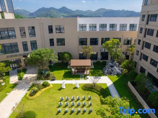 Wenling Shitang Maison New Century Hotel
