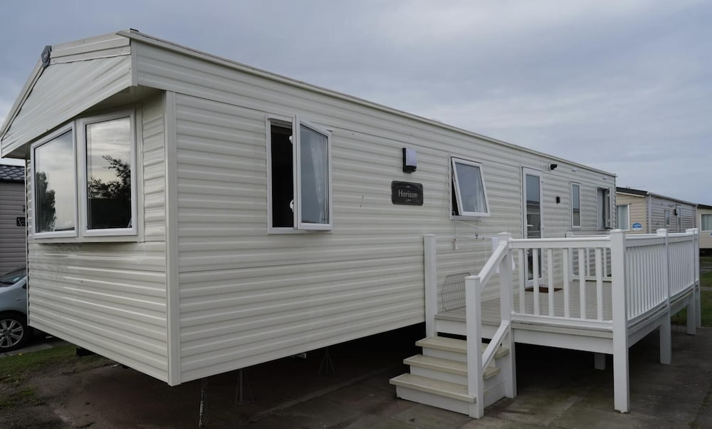 Immaculate 3 Bedroom Caravan in Presthaven