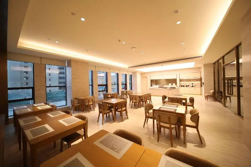 Ji Hotel (Changchun Jingyue Xincheng Street)