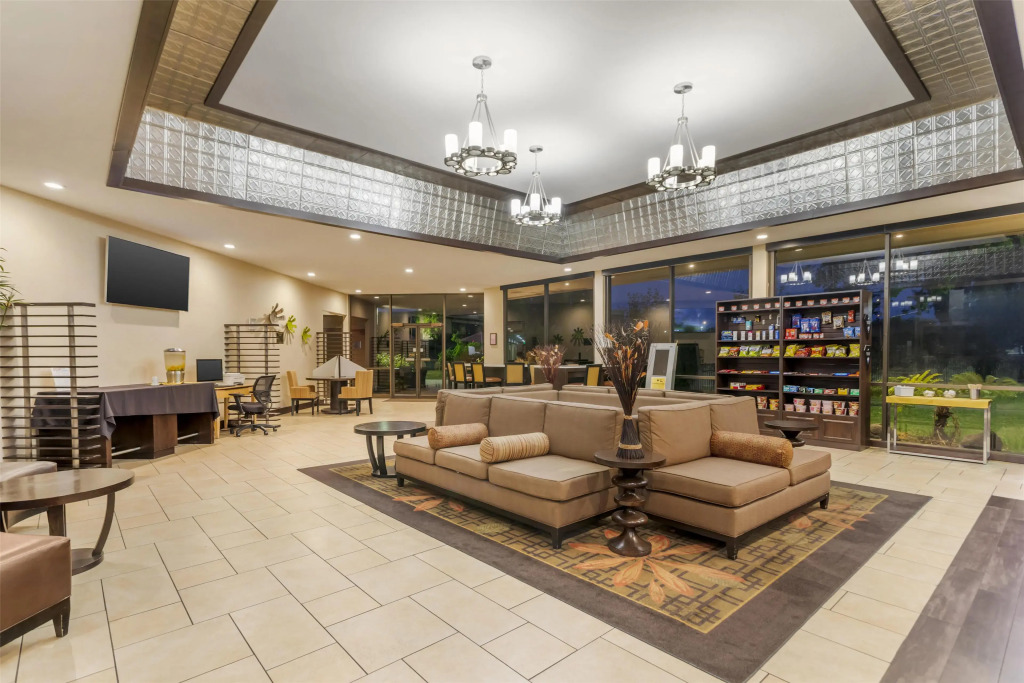 Best Western Plus Garden Court Inn
