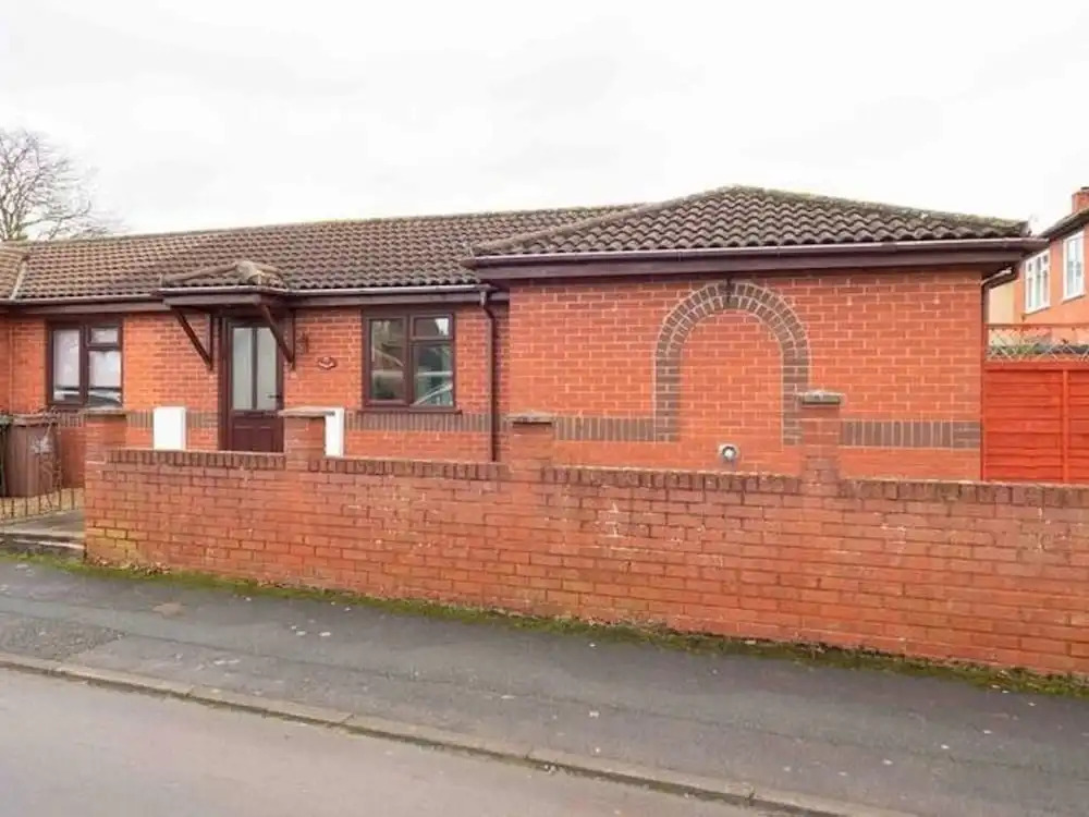 Homely Holiday Home in Gloucester Near Over Bridge