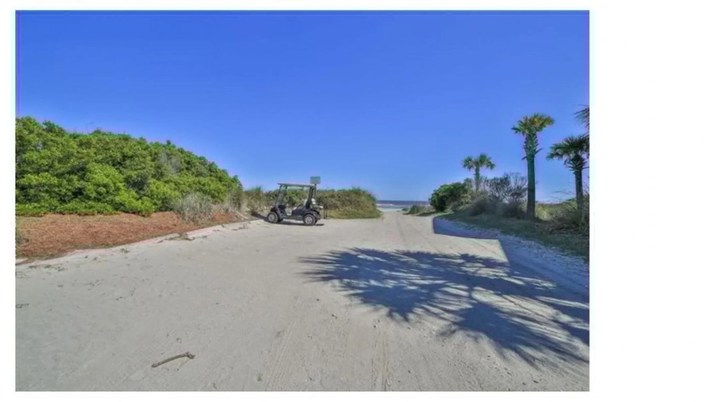 55 Pelican Bay by Avantstay Easy Beach Access + Shared Pool + Screened Porch + Ping Pong