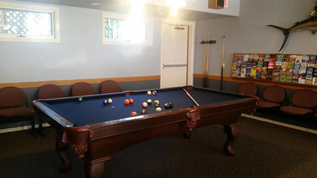 Tamarack Beach Hotel