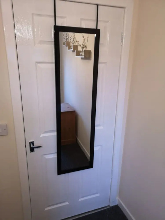 Fresh 4-bed Apartment
