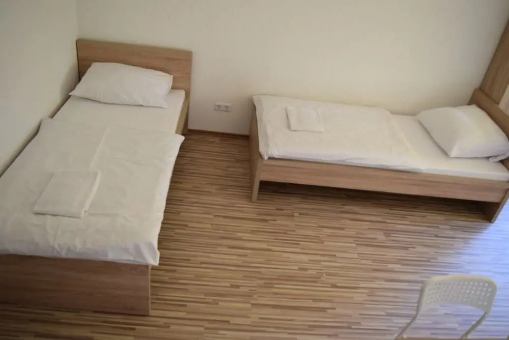 AB Apartment 40