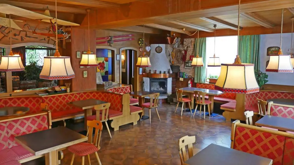 Hotel Sayonara