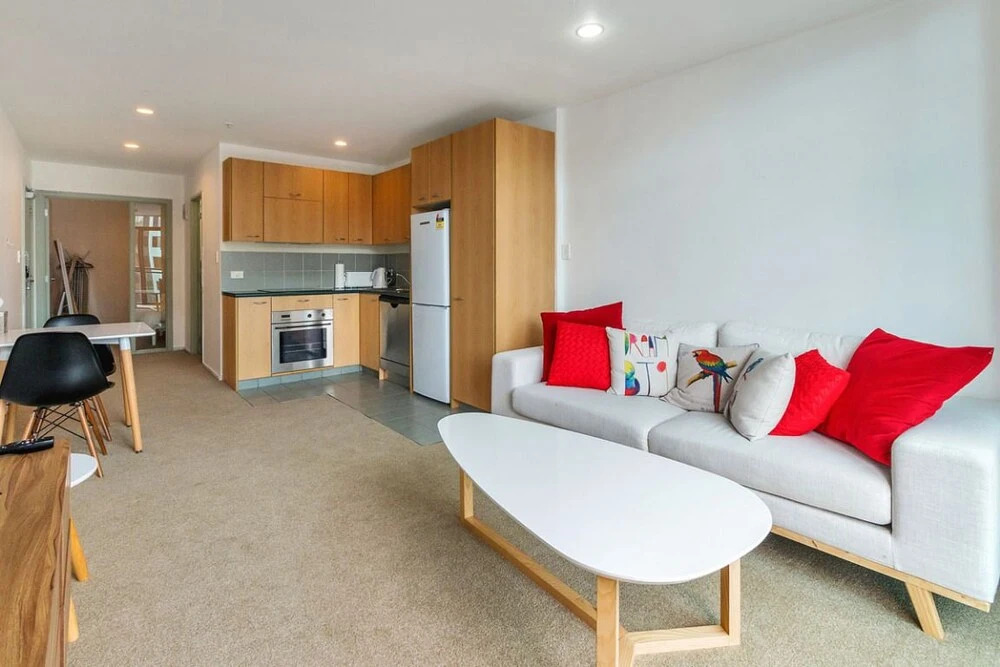 JHT - 1 BRM Apartment, Carpark, Next to University