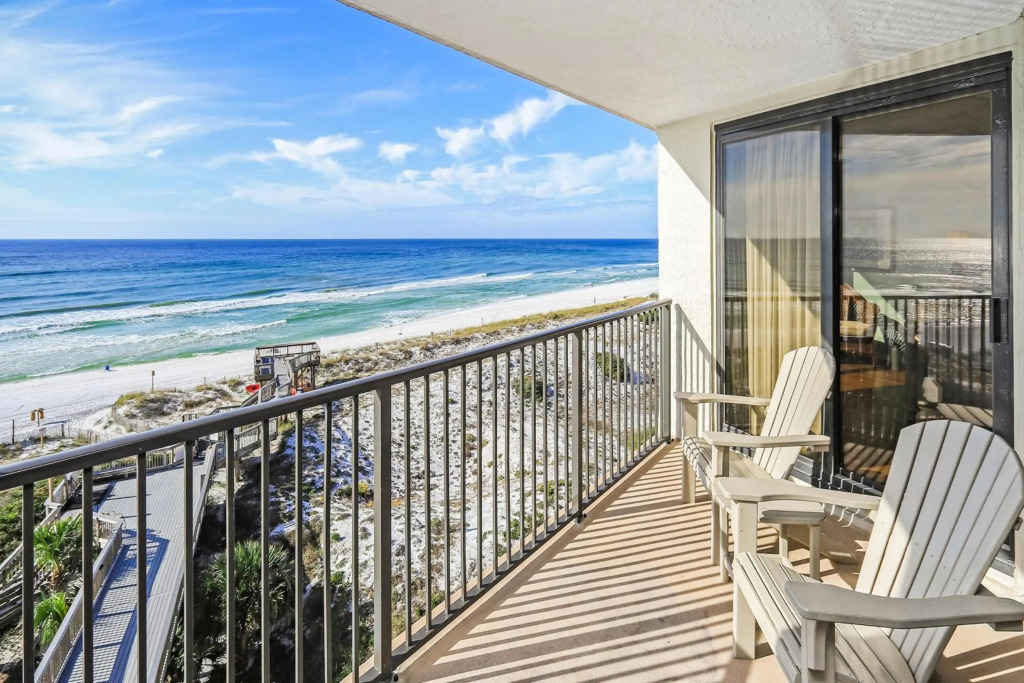 Beachside One 4065