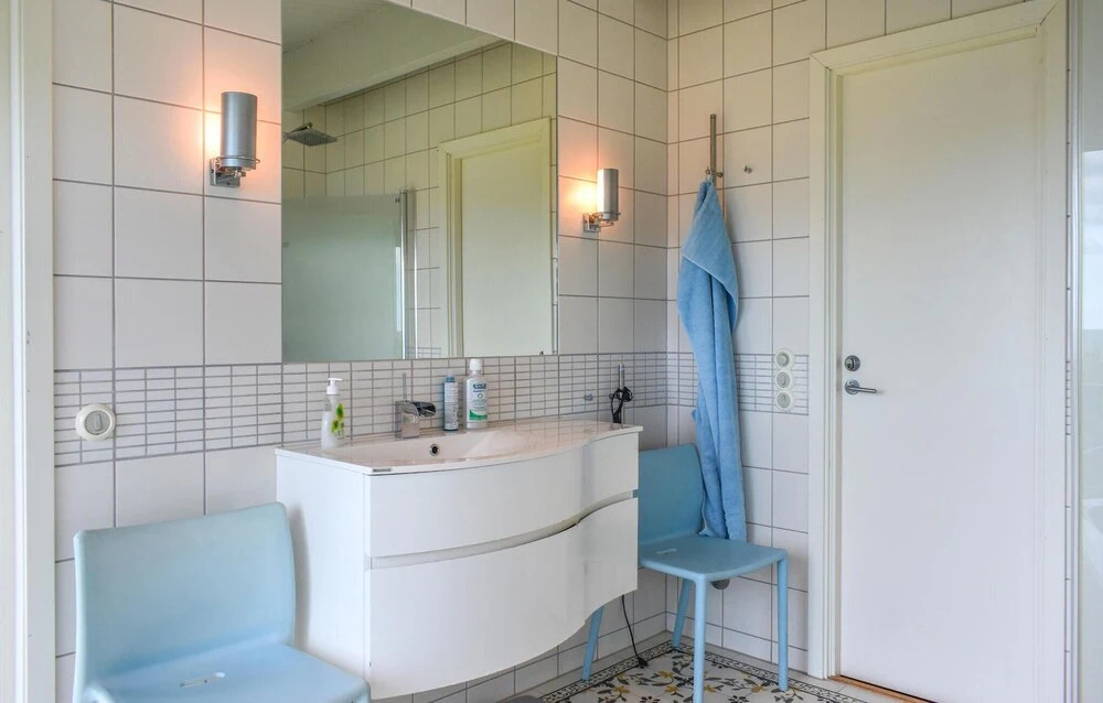 Stunning Home In Simrishamn With Wifi