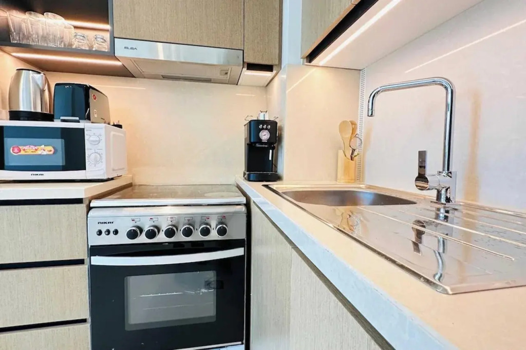 OYO 1349 Home Burj Crown Luxury 1Bed Apartment