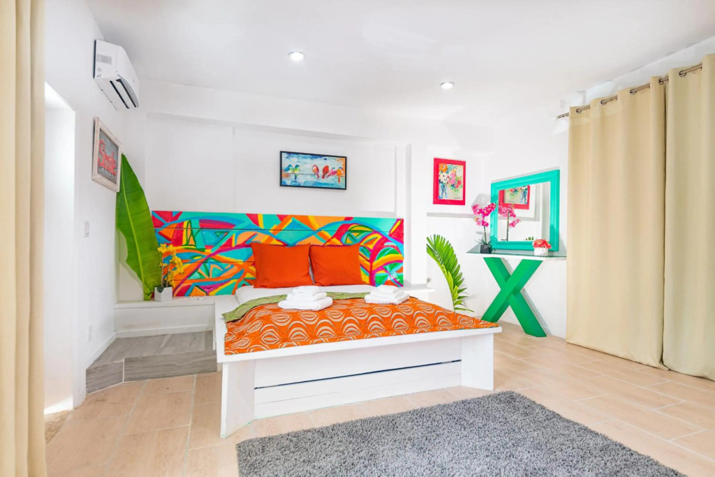 Studio 7 - Oceanfront Apartment
