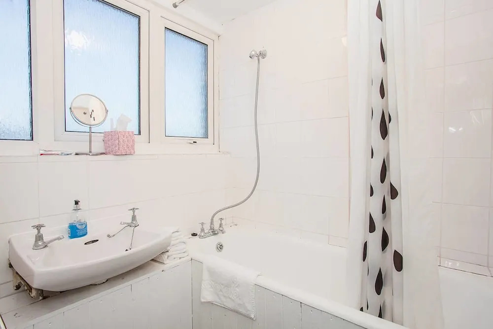Bright 2 Bedroom Apartment In Haggerston
