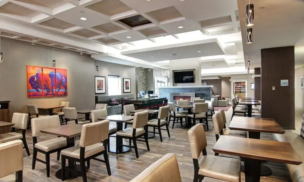 Holiday Inn Express Fargo SW I-94 45th St