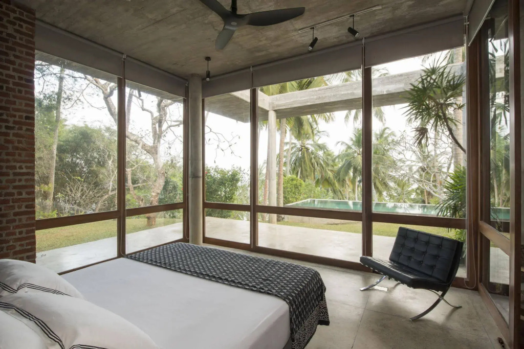 Walatta House 3BR Beachfront Villa, Private Pool, Chef