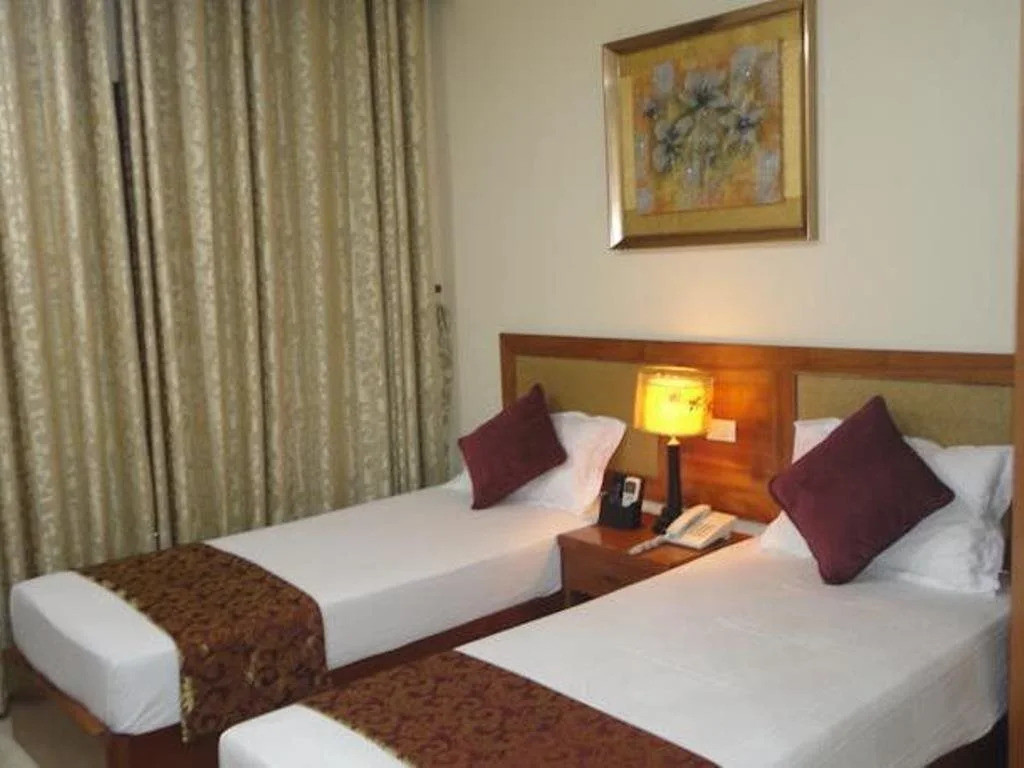 Hanoi B Hotel & Travel - 5 mins Hoan Kiem lake