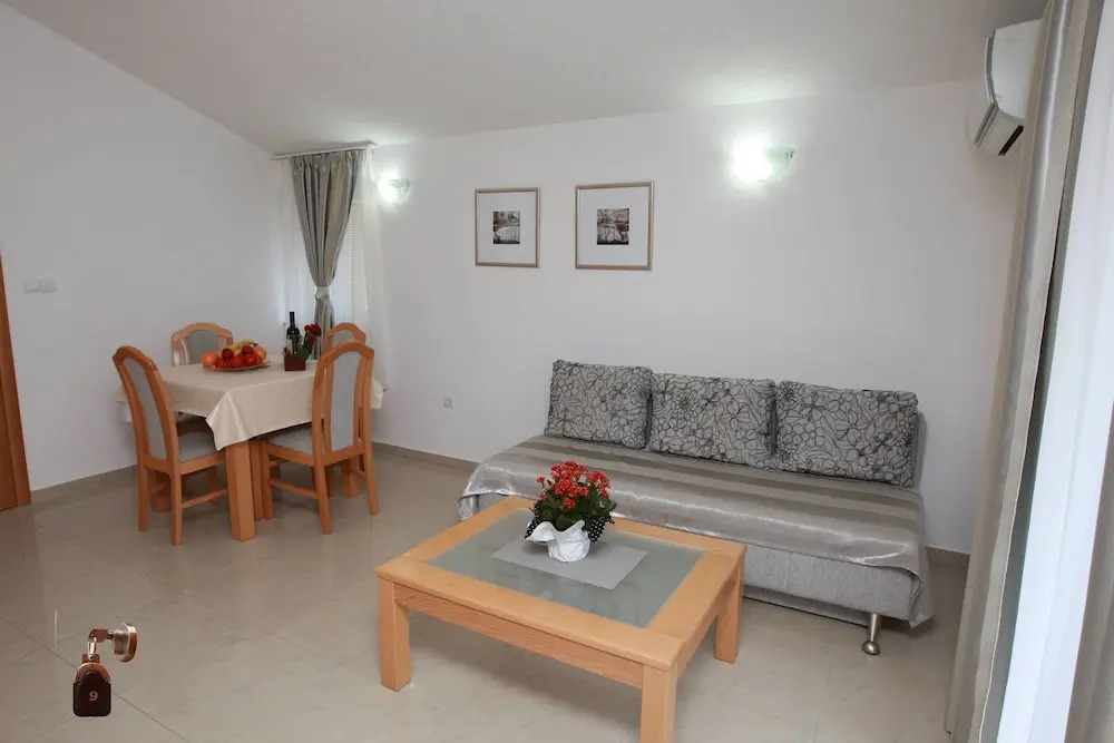 Отель VILLA ANDJELINA
