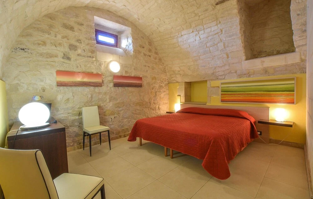 Amazing Home in Ragusa With 4 Bedrooms, Wifi and Outdoor Swimming Pool