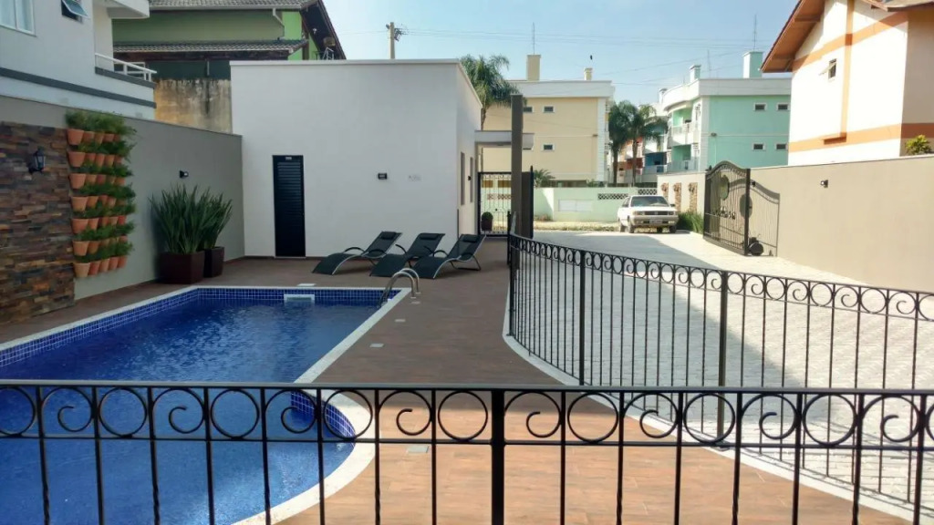 Var 205b Departamento Amplio En Condomínio Cerrado Con Piscina