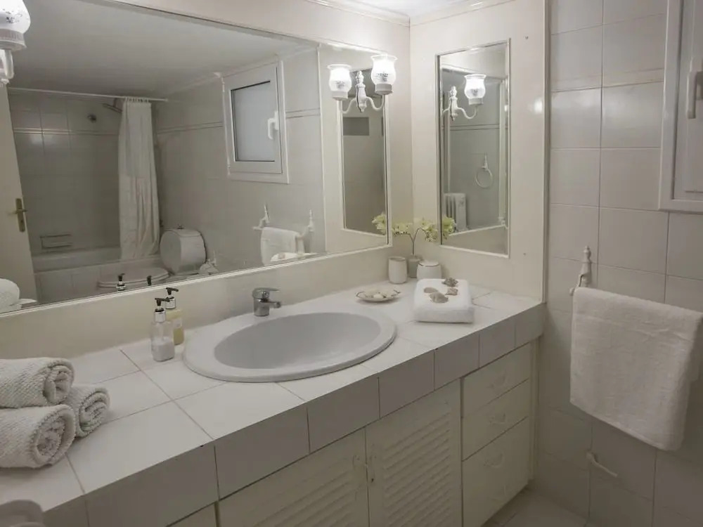 Family Holidays Apartment in Glyfada by GHH