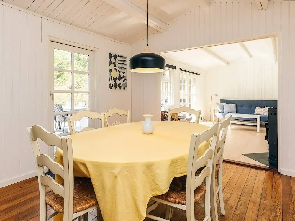 6 Person Holiday Home in Gedser