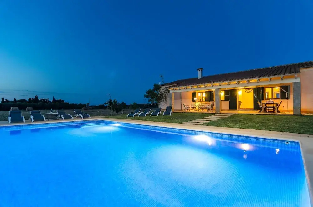 S Estacio in Muro With 4 Bedrooms and 2 Bathrooms
