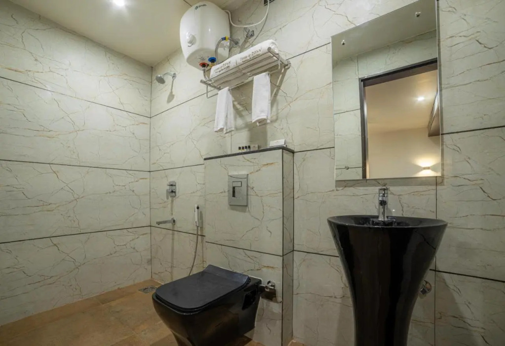 Divan Clarks Inn Goa