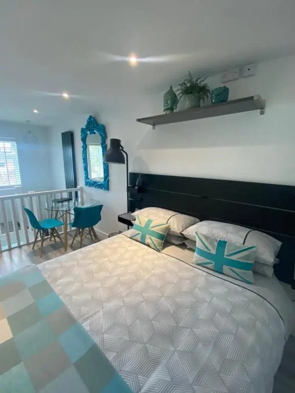 Studio Tavros (Adults Only)