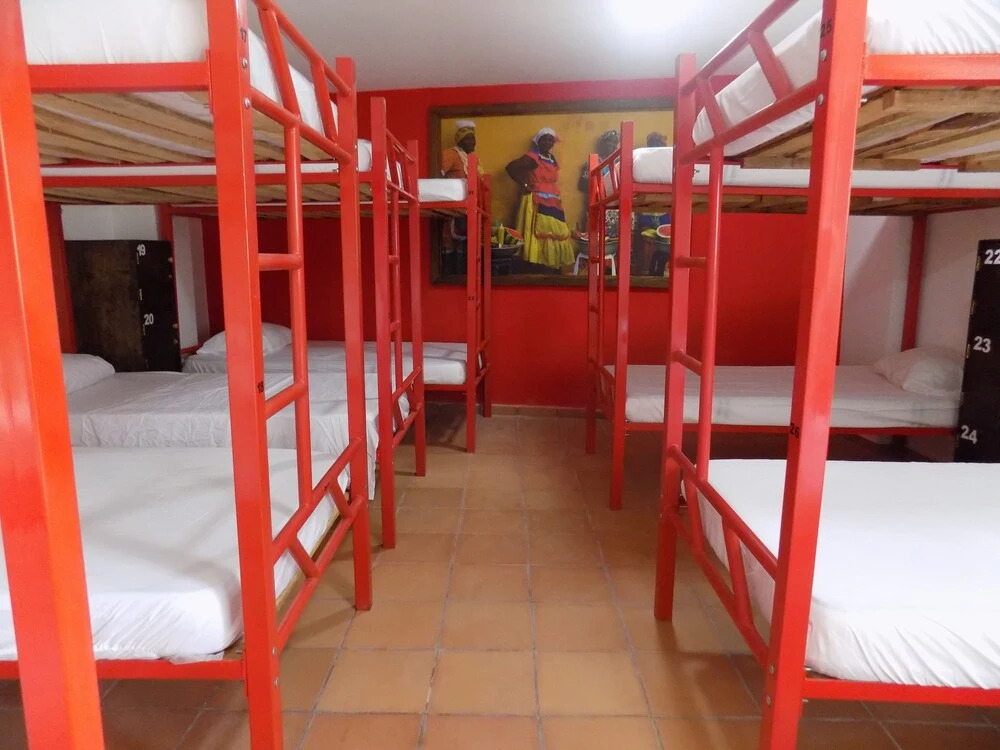 Hostal Caracoles